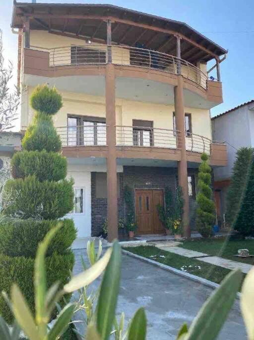 Villa Uklala Kamez Exterior foto